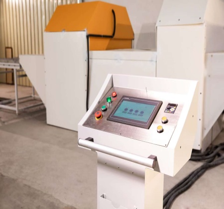 Vibrating plate machine